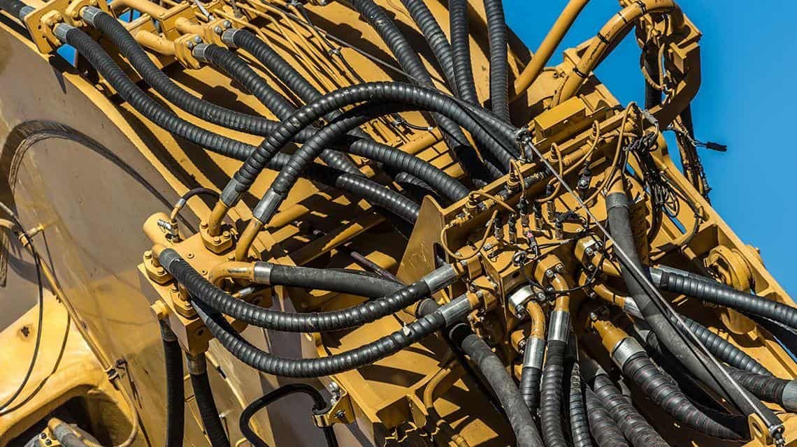 SAE vs DIN Hydraulic Hose Standards: What is the Difference?